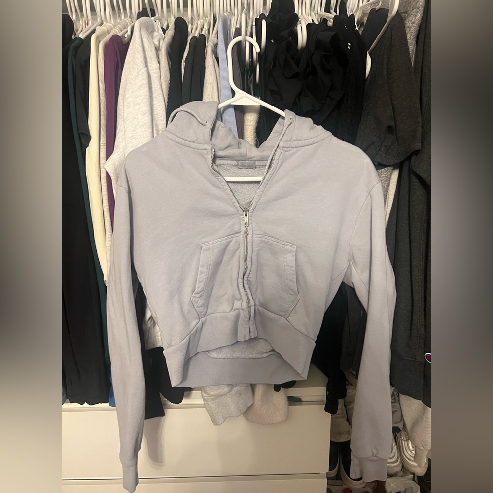 cropped baby blue jacket - brandy melville